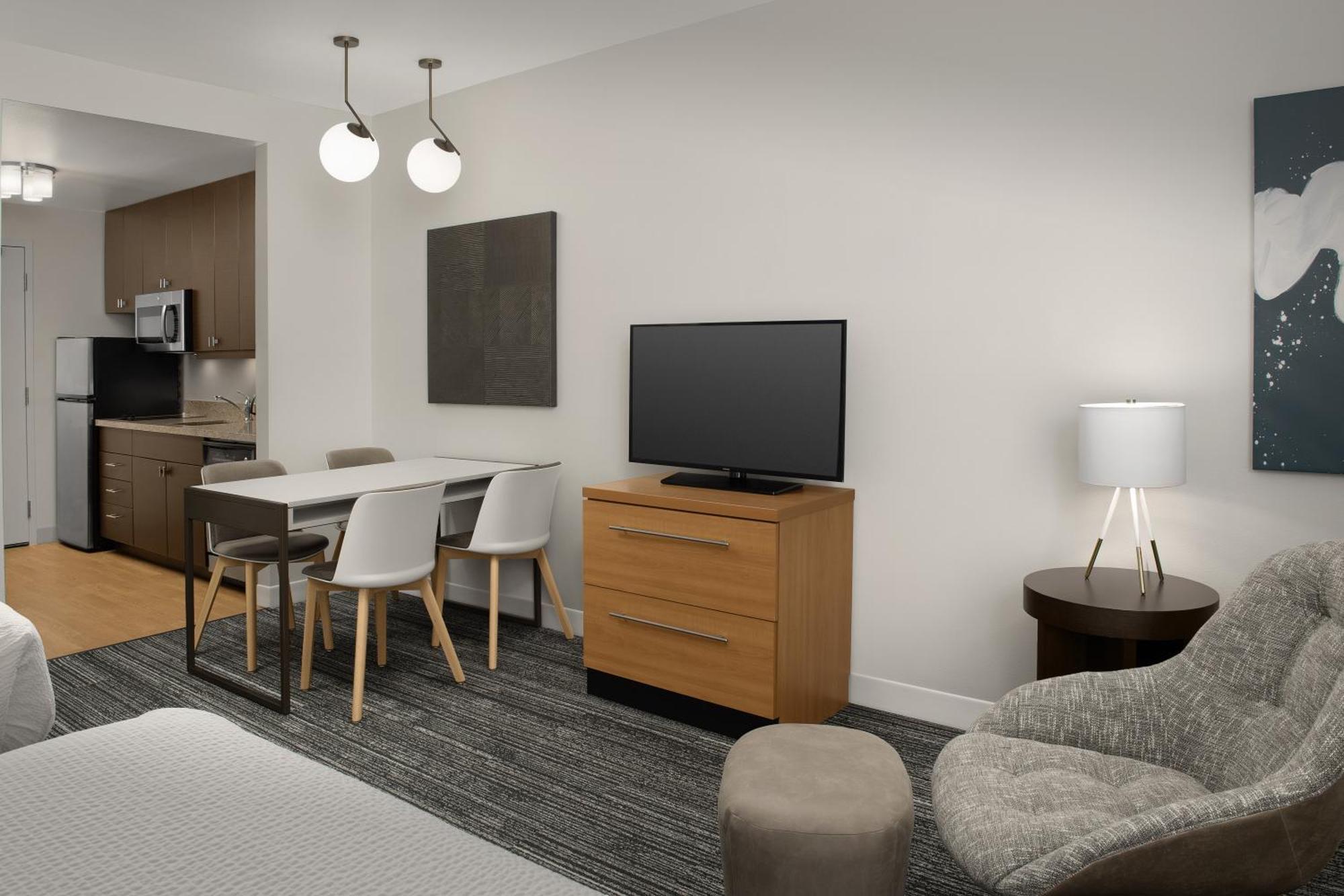 Towneplace Suites By Marriott Cheyenne Southwest/Downtown Area Bagian luar foto