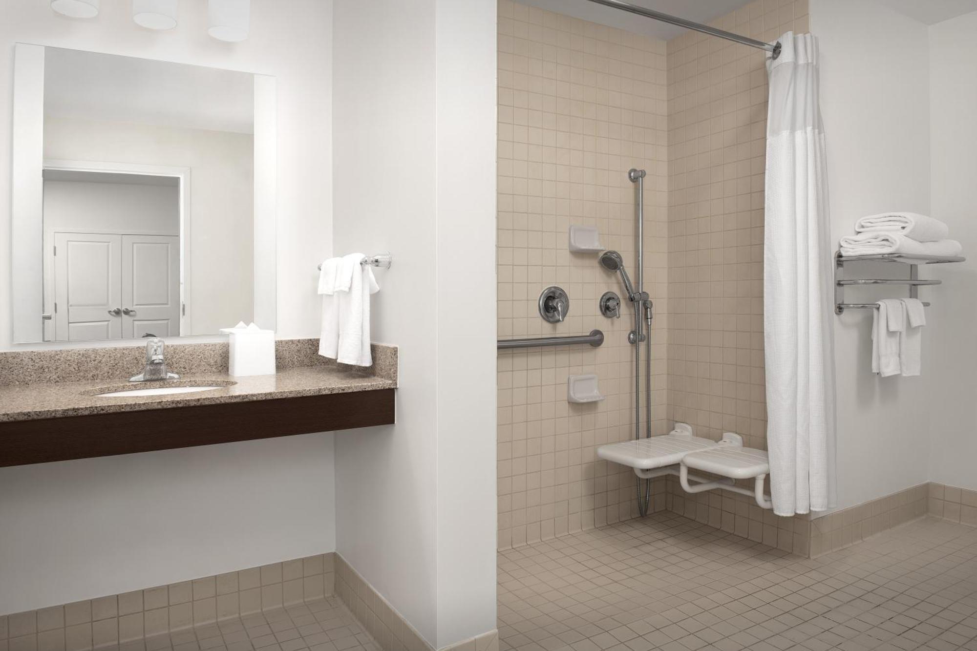 Towneplace Suites By Marriott Cheyenne Southwest/Downtown Area Bagian luar foto
