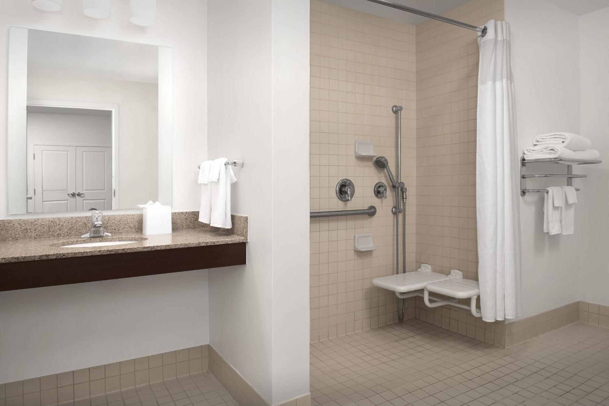 Towneplace Suites By Marriott Cheyenne Southwest/Downtown Area Bagian luar foto