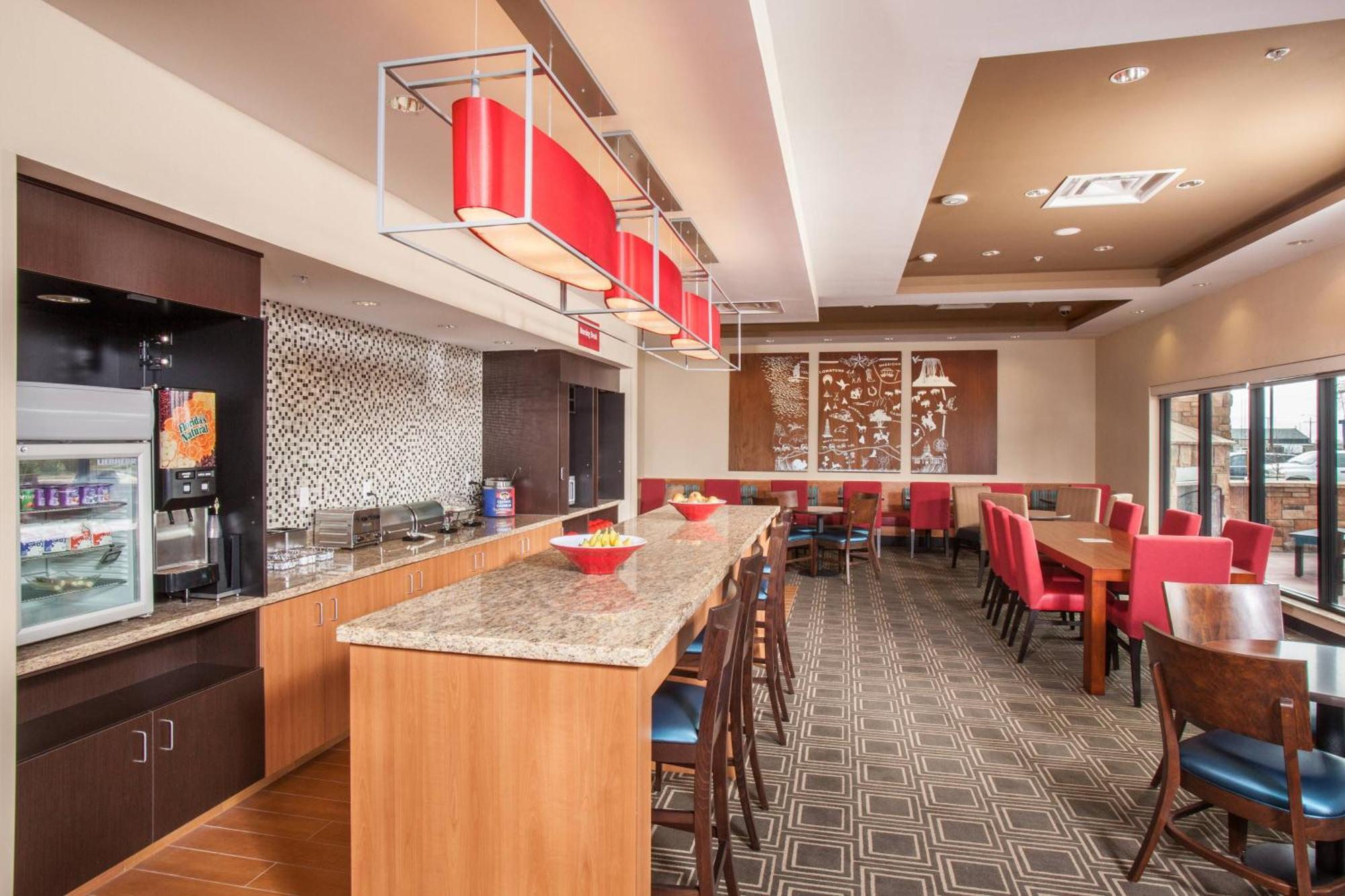 Towneplace Suites By Marriott Cheyenne Southwest/Downtown Area Bagian luar foto